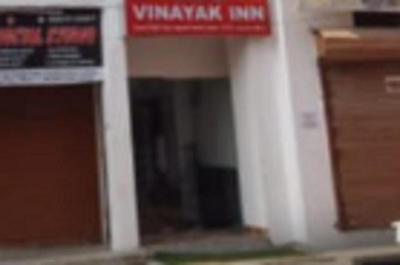 Vinayak By Wb Hotel *